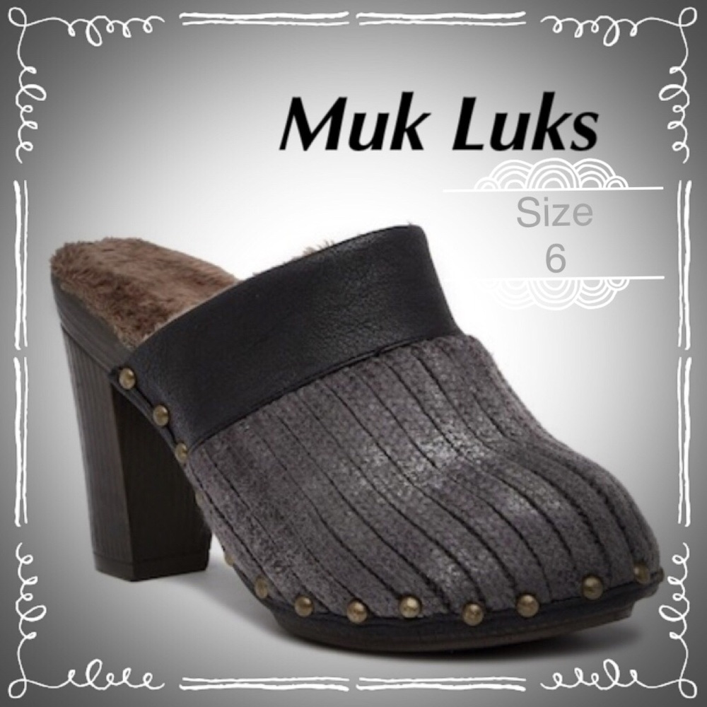 Size 6 Muk Luks Mule Clog with Faux Fur - Picture 7 of 7